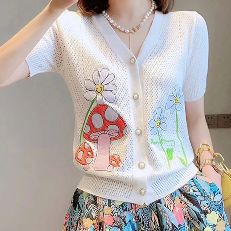 2023 Summer New White V-neck Knitted Short Sleeve Top Hollow Out Cardigan T-shirt Thin Women
2023 Summer New White V-neck Knitted Short Sleeve Top Hollow Out Cardigan T-shirt Thin Women