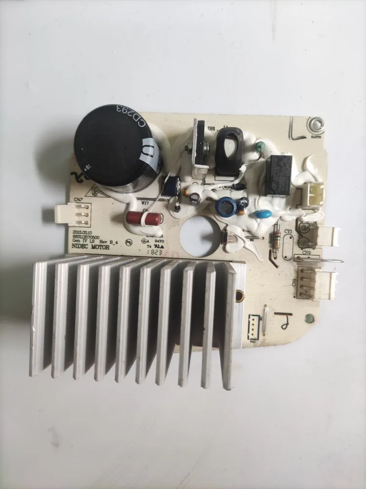 Suitable for Midea Little Swan washing machine motor drive board 88S113570500 016542000 inverter board
Suitable for Midea Little Swan washing machine motor drive board 88S113570500 016542000 inverter board