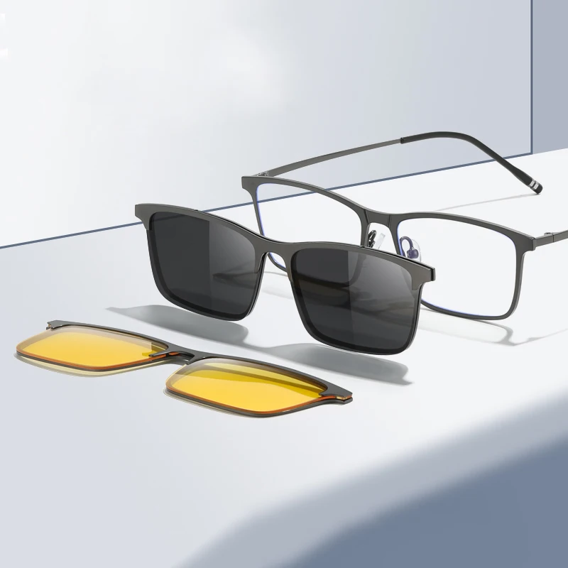 Очки солнцезащитные унисекс с магнитной застежкой, из нержавеющей стали 
Очки солнцезащитные унисекс с магнитной застежкой, из нержавеющей стали