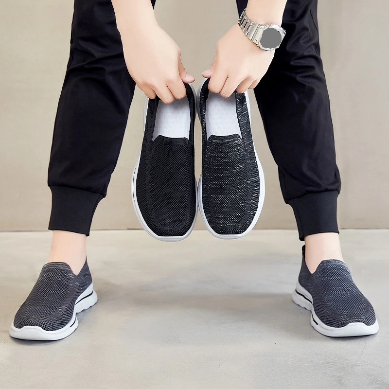 Модные сетчатые кроссовки, мягкие спортивные кроссовки для бега и атлетики для мужчин, удобные повседневные дышащие, лето, осень, весна
Модные сетчатые кроссовки, мягкие спортивные кроссовки для бега и атлетики для мужчин, удобные повседневные дышащие, лето, осень, весна