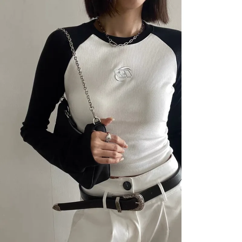 American style retro short long sleeved T-shirtforwomeninearlyautumnnewshoulderinsertionnichespicygirlstyleslimfitandslimmingtop
American style retro short long sleeved T-shirtforwomeninearlyautumnnewshoulderinsertionnichespicygirlstyleslimfitandslimmingtop