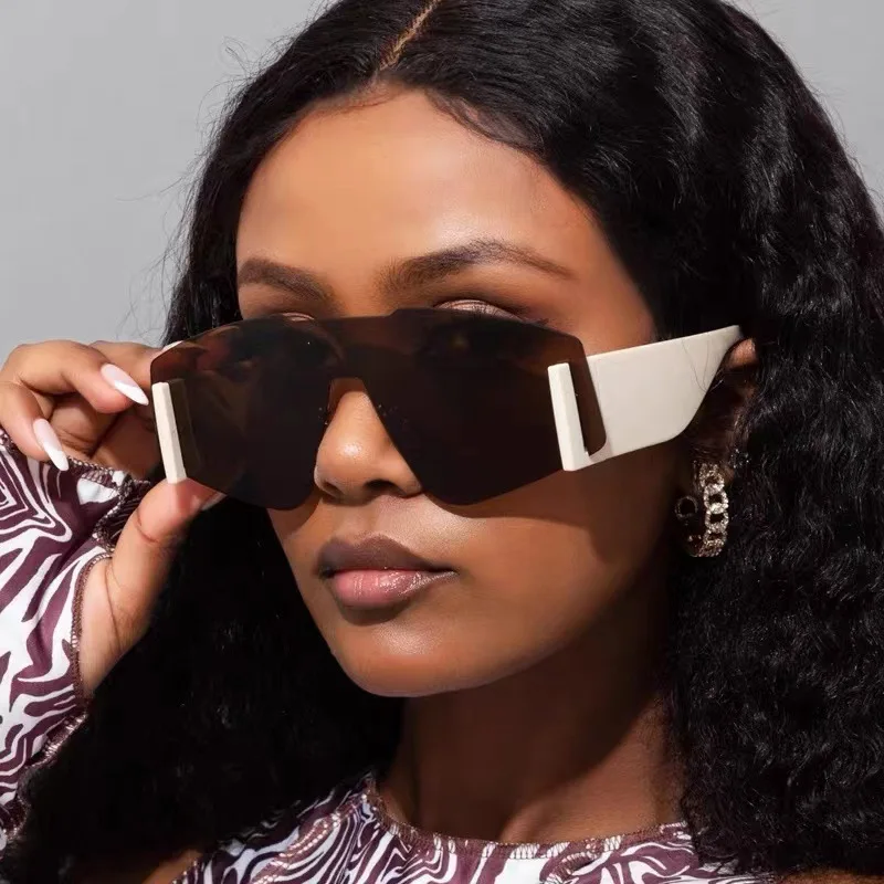 New Borderless Joined Body Square Sunglasses Women's Brand Designer Fashion Sun Glasses Women Outdoor Travel Eyewear UV400
New Borderless Joined Body Square Sunglasses Women's Brand Designer Fashion Sun Glasses Women Outdoor Travel Eyewear UV400