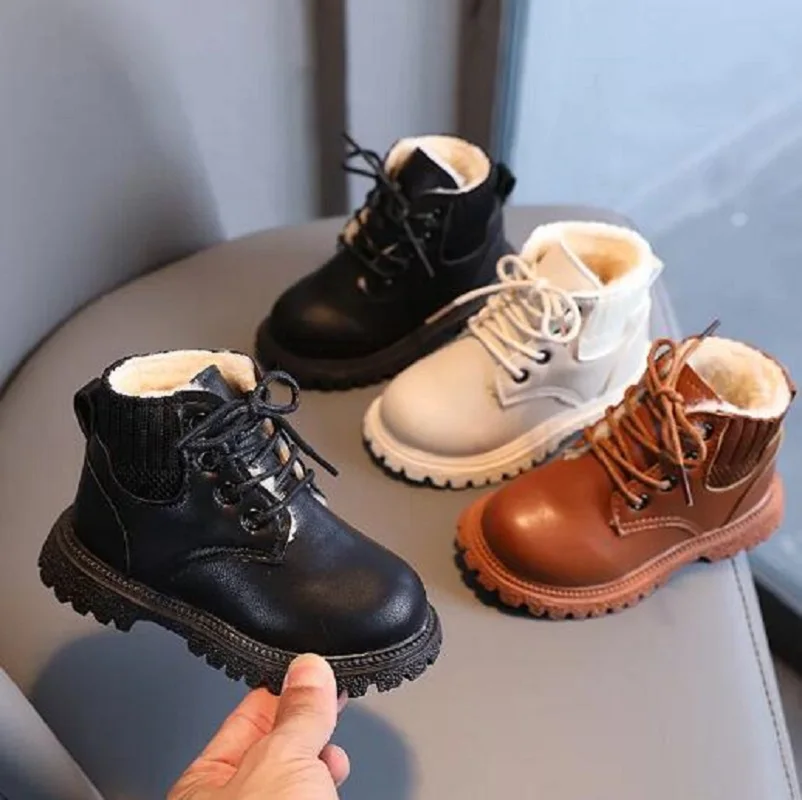

Детские Ботинки Martin, осень и зима, новые Нескользящие теплые кожаные ботинки на флисе, обувь для мальчиков, повседневные короткие ботинки для девочек