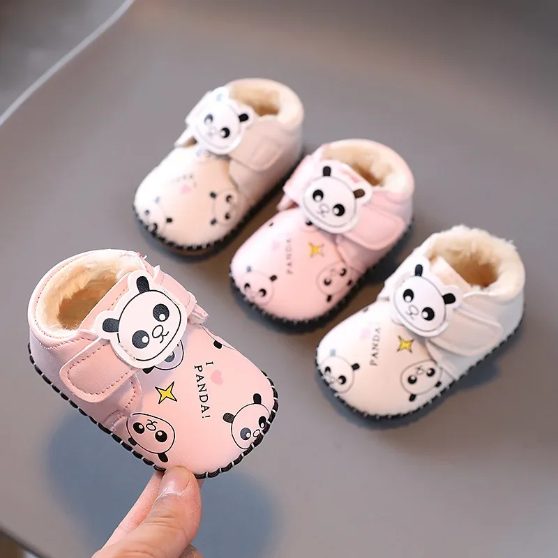 0-1 Year Old Male and Female Baby Toddler Shoes Cotton Shoes Cartoon Soft Sole Pile Thickened Children's Shoe Baby Winter
0-1 Year Old Male and Female Baby Toddler Shoes Cotton Shoes Cartoon Soft Sole Pile Thickened Children's Shoe Baby Winter