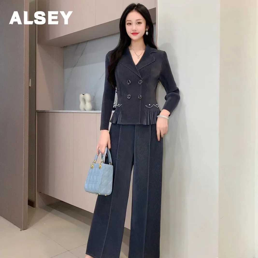 ALSEY Miyake Pleated Casual Suit Female Spring Fall New Tassel Suit Collar Long-sleeved Nine Pants Plus Size Two-piece Set
ALSEY Miyake Pleated Casual Suit Female Spring Fall New Tassel Suit Collar Long-sleeved Nine Pants Plus Size Two-piece Set