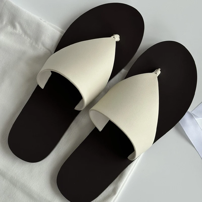 Summer Slippers Women Flat Luxury Fashion Casual Outdoor Beach Flip Flops Female Sandals Trend Shoes For Madam
Summer Slippers Women Flat Luxury Fashion Casual Outdoor Beach Flip Flops Female Sandals Trend Shoes For Madam