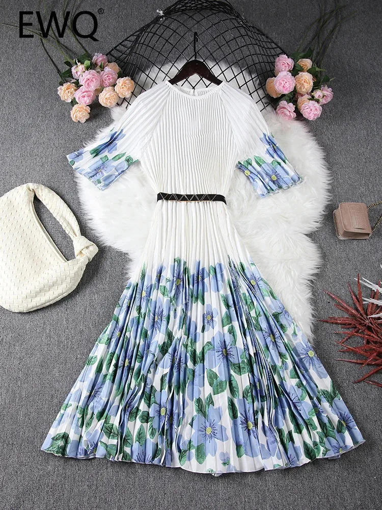 EWQ Fashion Pleated Printing Long Dress For Women Casual O-neck Short Sleeve Belt Loose Dresses 2024 New Clothing 32C1036
EWQ Fashion Pleated Printing Long Dress For Women Casual O-neck Short Sleeve Belt Loose Dresses 2024 New Clothing 32C1036