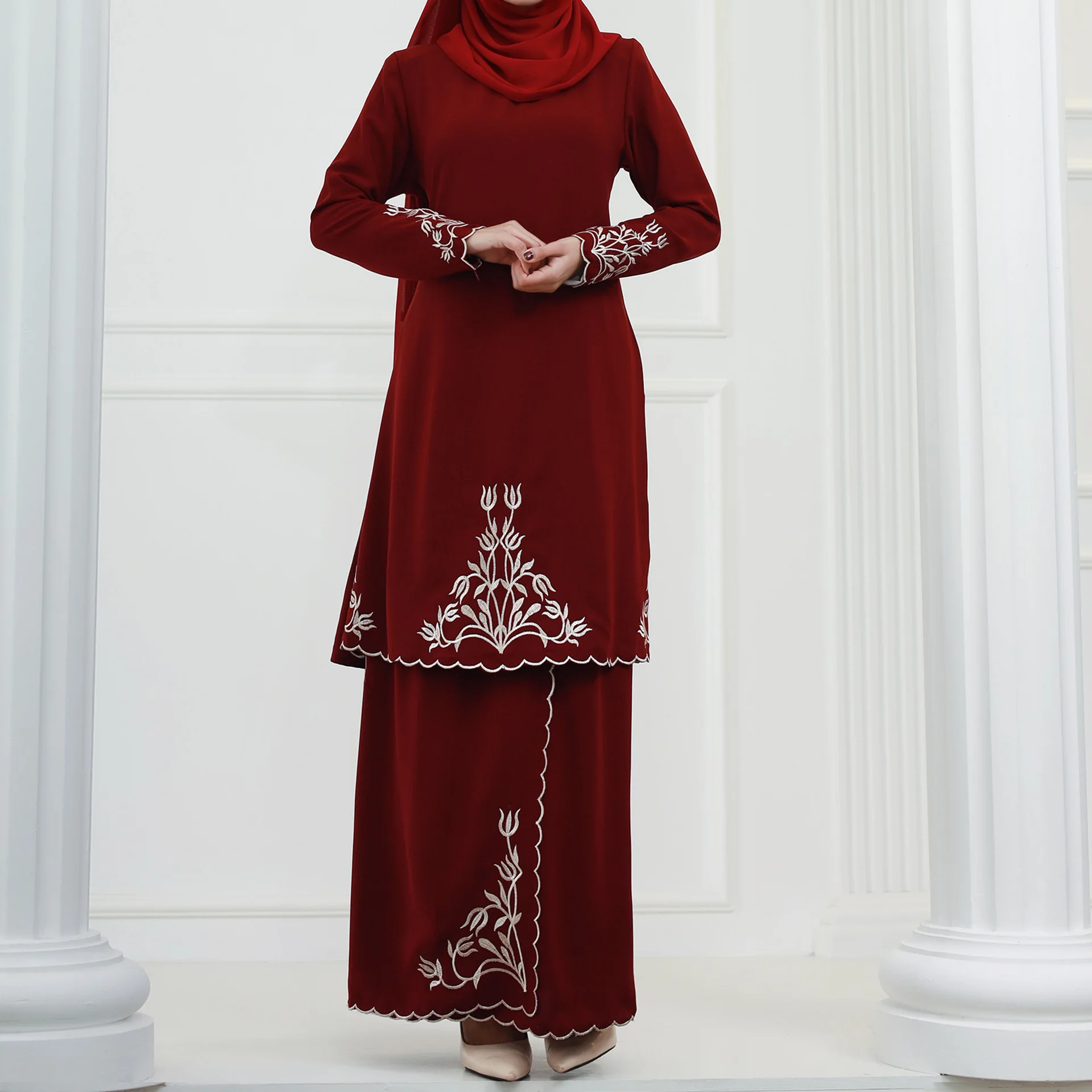 2 Piece Abaya Sets Muslim Women Embroidery Matching Tops Dress with Skirt Malaysia Kebaya Party Modest Islamic Clothing Ramadan
2 Piece Abaya Sets Muslim Women Embroidery Matching Tops Dress with Skirt Malaysia Kebaya Party Modest Islamic Clothing Ramadan