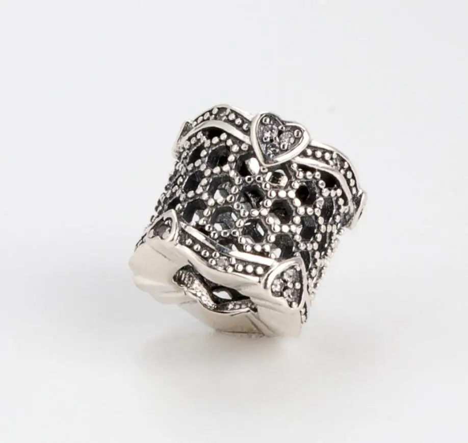 Genuine 925 sterling silver beads love heart hollow charm suitable for original pandora bracelet gift DIY jewelry
Genuine 925 sterling silver beads love heart hollow charm suitable for original pandora bracelet gift DIY jewelry