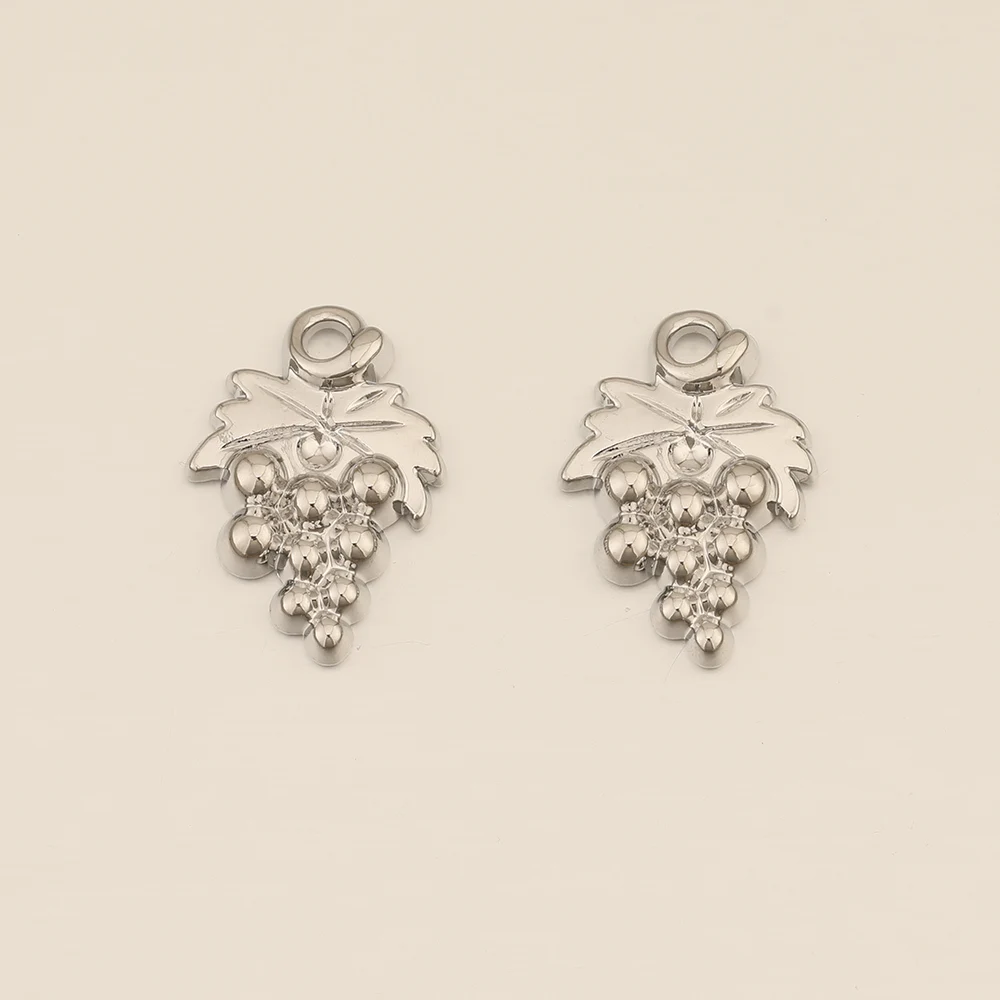 Cordial Design 50Pcs 16*23MM DIY Making/Jewelry Findings & Components/Grapes Shape/Hand Made Charms/Alloy/Jewelry Accessories
Cordial Design 50Pcs 16*23MM DIY Making/Jewelry Findings & Components/Grapes Shape/Hand Made Charms/Alloy/Jewelry Accessories