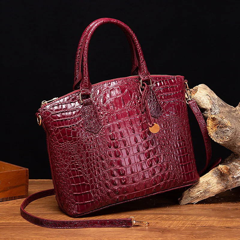 Women Messenger Bag Solid Color Crocodile Pattern Crossbody Bag Drawstring Fashion Large Capacity Girl High-quality Large Bag
Women Messenger Bag Solid Color Crocodile Pattern Crossbody Bag Drawstring Fashion Large Capacity Girl High-quality Large Bag