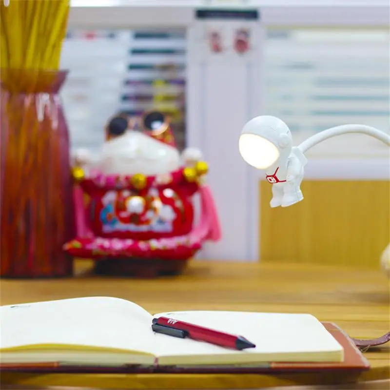 Astronaut Night Light Portable Reading Light Desk Lamp Mini Led Night Light Usb Tube Dual Color Eye Protection Three Gear
Astronaut Night Light Portable Reading Light Desk Lamp Mini Led Night Light Usb Tube Dual Color Eye Protection Three Gear