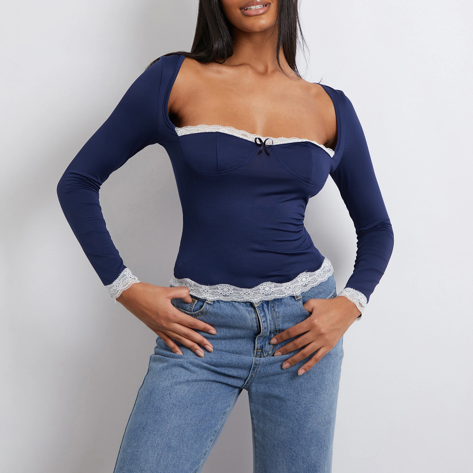Women Long Sleeve Tops Lace Patchwork Fitted Basic Shirt Casual Pullover for Fall Club Streetwear Aesthetic Clothes
Women Long Sleeve Tops Lace Patchwork Fitted Basic Shirt Casual Pullover for Fall Club Streetwear Aesthetic Clothes