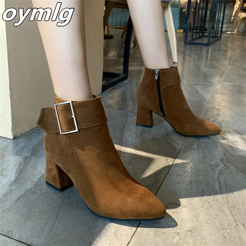 2022 autumn and winter new high-heeled thick-heeled belt buckle pointed ankle boots women's suede boots women's shoes
2022 autumn and winter new high-heeled thick-heeled belt buckle pointed ankle boots women's suede boots women's shoes