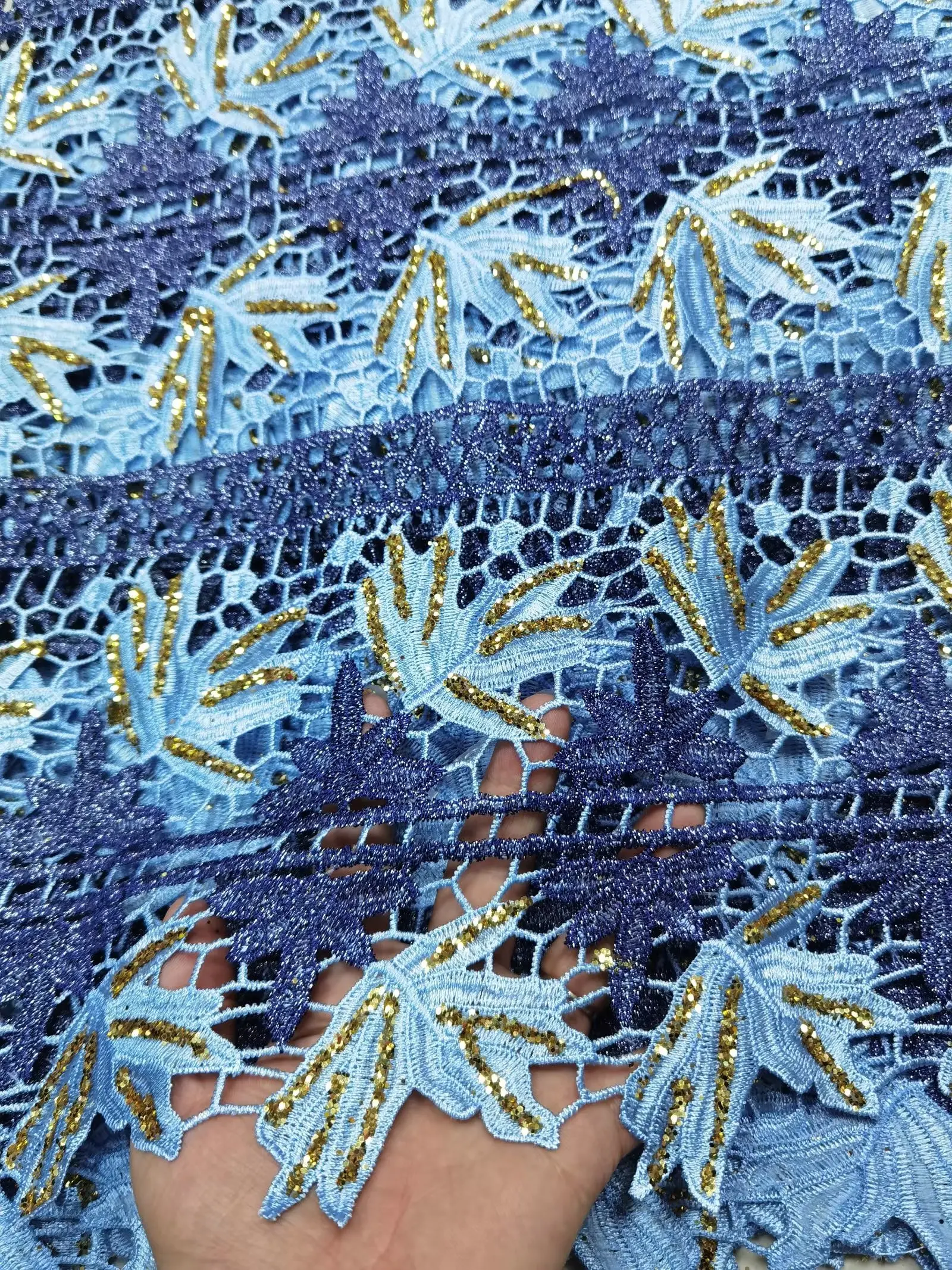 Blue African 3D Lace Fabric 5 Yards 2022 High Quality With sequins Embroidered French Nigerian Sequins Lace Fabric For Wedding
Blue African 3D Lace Fabric 5 Yards 2022 High Quality With sequins Embroidered French Nigerian Sequins Lace Fabric For Wedding