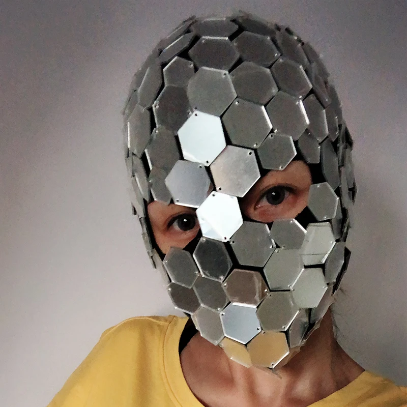 Silver Mirror Mask Wig Headgear GoGo Dancer cosplay masks Costume StageHead Cover Cool Reflective Mirror Accessories Costume
Silver Mirror Mask Wig Headgear GoGo Dancer cosplay masks Costume StageHead Cover Cool Reflective Mirror Accessories Costume