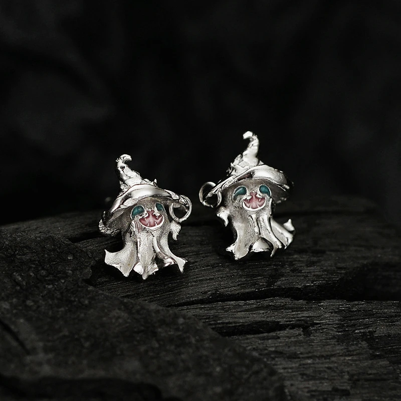 925 Sterling Silver Magic Hat Ghost Stud Earrings for Women Girls Personality Aesthetics Halloween Jewelry Accessories
925 Sterling Silver Magic Hat Ghost Stud Earrings for Women Girls Personality Aesthetics Halloween Jewelry Accessories