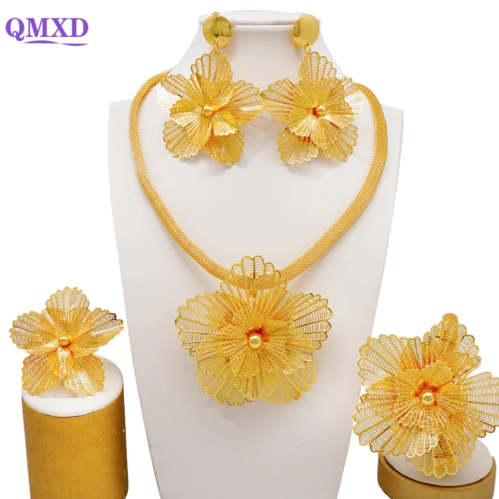 Luxury Dubai Gold Color Jewelry Sets For Women Big Flower Pendant Necklace Bracelets Earrings Bohemia Indian Bridal Jewellery
Luxury Dubai Gold Color Jewelry Sets For Women Big Flower Pendant Necklace Bracelets Earrings Bohemia Indian Bridal Jewellery
