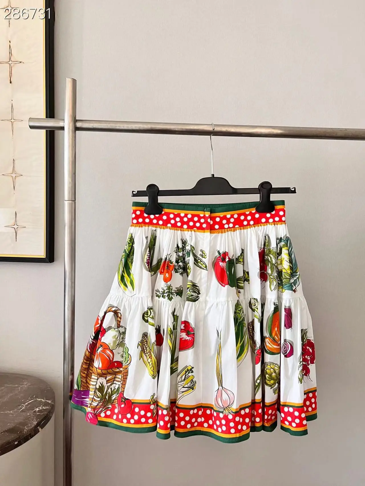 Fyion High Quality Women's Skirt 100% Cotton Fruits Print Ladies Party Mini Skirt Top 2022 Summer Fashion Runway
Fyion High Quality Women's Skirt 100% Cotton Fruits Print Ladies Party Mini Skirt Top 2022 Summer Fashion Runway