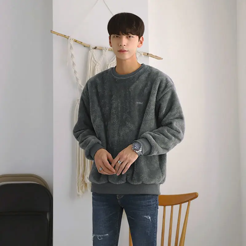 Lamb wool sweatshirt men's round neck autumn and winter Korean style trendy loose vertical pile plush ins versatile y2k tops emo
Lamb wool sweatshirt men's round neck autumn and winter Korean style trendy loose vertical pile plush ins versatile y2k tops emo