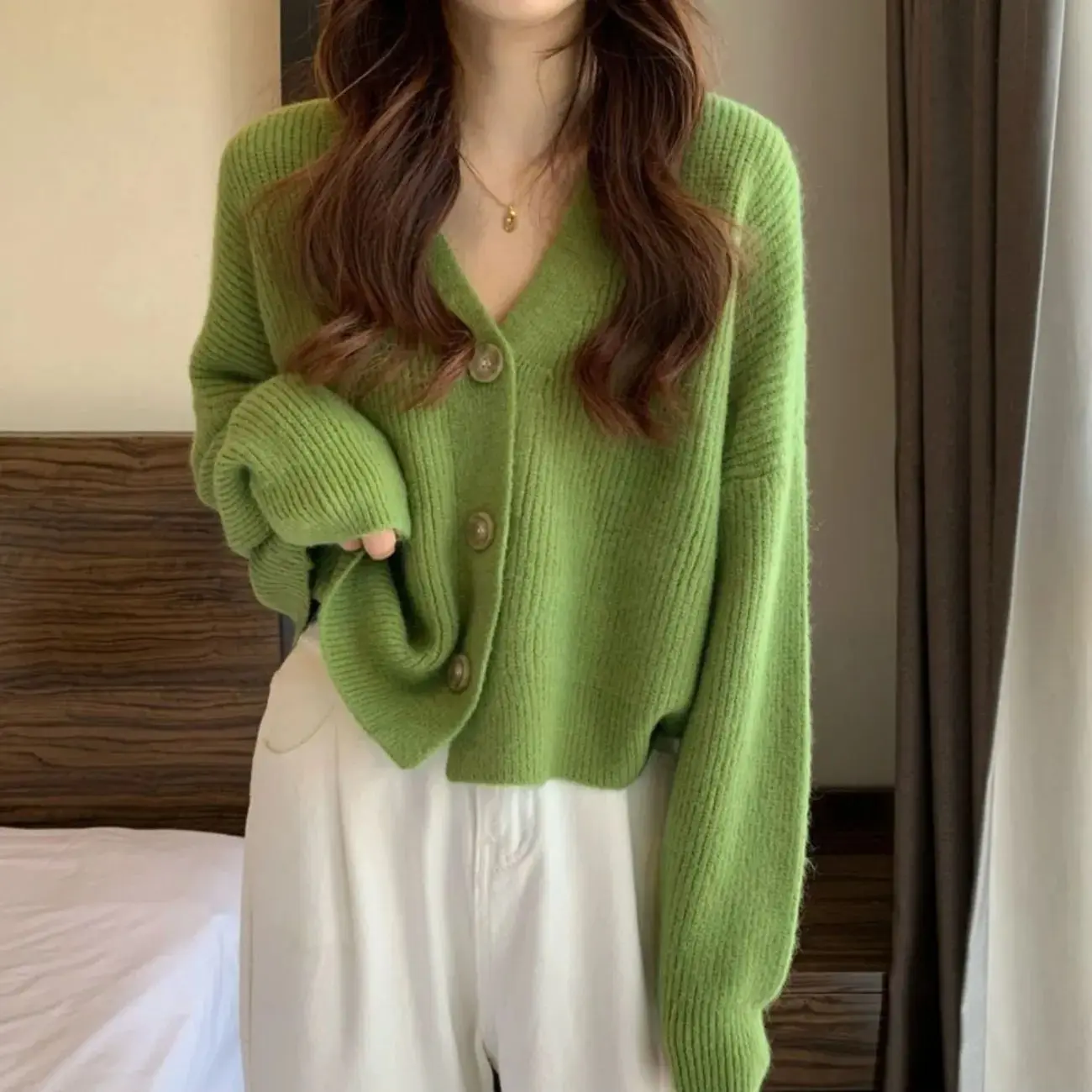 New V-neck Loose and Lazy Style Knitwear Long Sleeve Sweater Ins Style Cardigan Women Lantern Sleeves Knitted Shirt/Top
New V-neck Loose and Lazy Style Knitwear Long Sleeve Sweater Ins Style Cardigan Women Lantern Sleeves Knitted Shirt/Top