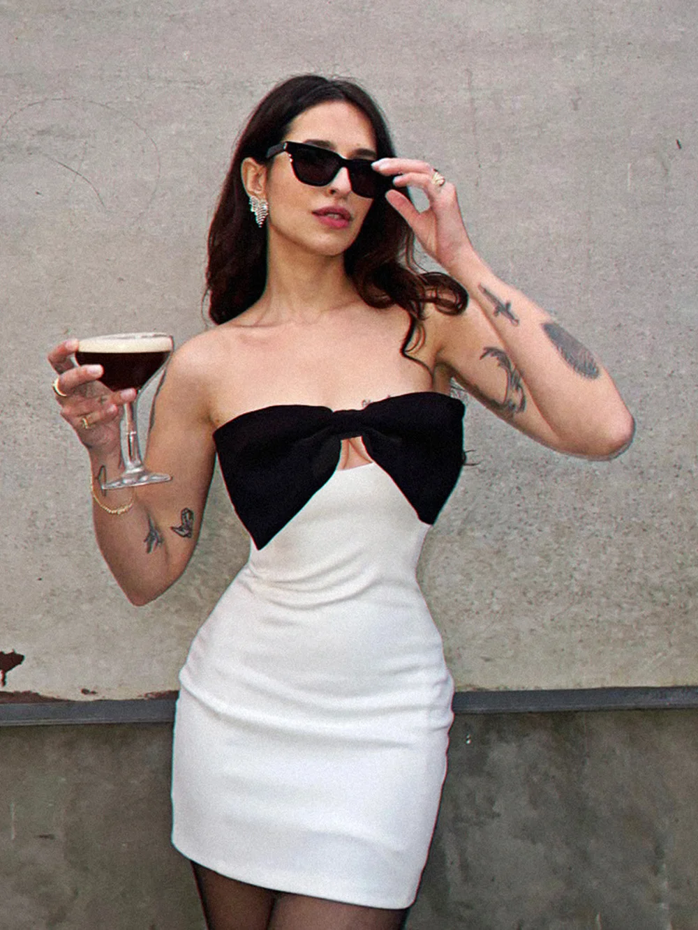 Sexy Strapless Bow 2023 New Women's Tight Bandage Mini Dress Bodycon Celebrity Club Party Dress Vestidos
Sexy Strapless Bow 2023 New Women's Tight Bandage Mini Dress Bodycon Celebrity Club Party Dress Vestidos