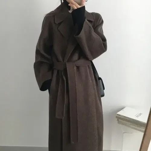 

Женское шерстяное пальто в стиле ретро, повседневное длинное Свободное пальто во французском стиле с классическим поясом, теплая верхняя одежда для зимы 2023