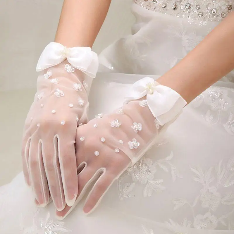 Simple Short Spring Summer Mesh Thin Section Gloves Artificial Pearl Bow New Wedding Dress Bride Glove Drop Ship
Simple Short Spring Summer Mesh Thin Section Gloves Artificial Pearl Bow New Wedding Dress Bride Glove Drop Ship