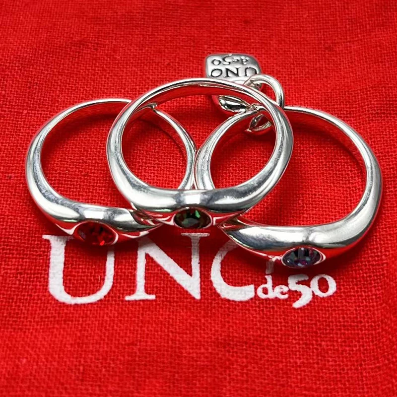2023 UNode50 Hot Selling High Quality and Exquisite Women's Three Ring Romantic Holiday Jewelry Gift Bag in Europe America
2023 UNode50 Hot Selling High Quality and Exquisite Women's Three Ring Romantic Holiday Jewelry Gift Bag in Europe America