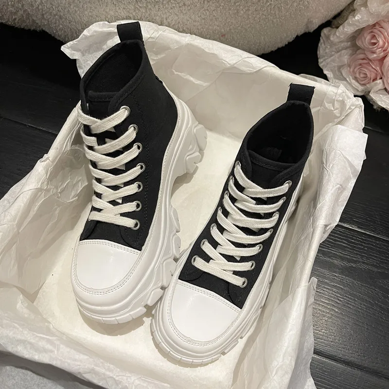 New Women Run Star Sneakers High Top Platform Women Sports Shoes White Black Casual Fashion Canvas Shoes Vulcanized Shoes Feme
New Women Run Star Sneakers High Top Platform Women Sports Shoes White Black Casual Fashion Canvas Shoes Vulcanized Shoes Feme
