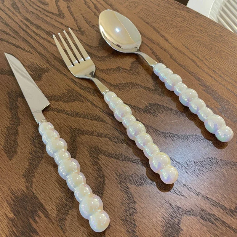 3PCS Stainless Steel Tableware Set Steak Knife Fork Dessert Spoon Creative Pearl Handle Cutlery Household Utensils for Kitchen
3PCS Stainless Steel Tableware Set Steak Knife Fork Dessert Spoon Creative Pearl Handle Cutlery Household Utensils for Kitchen