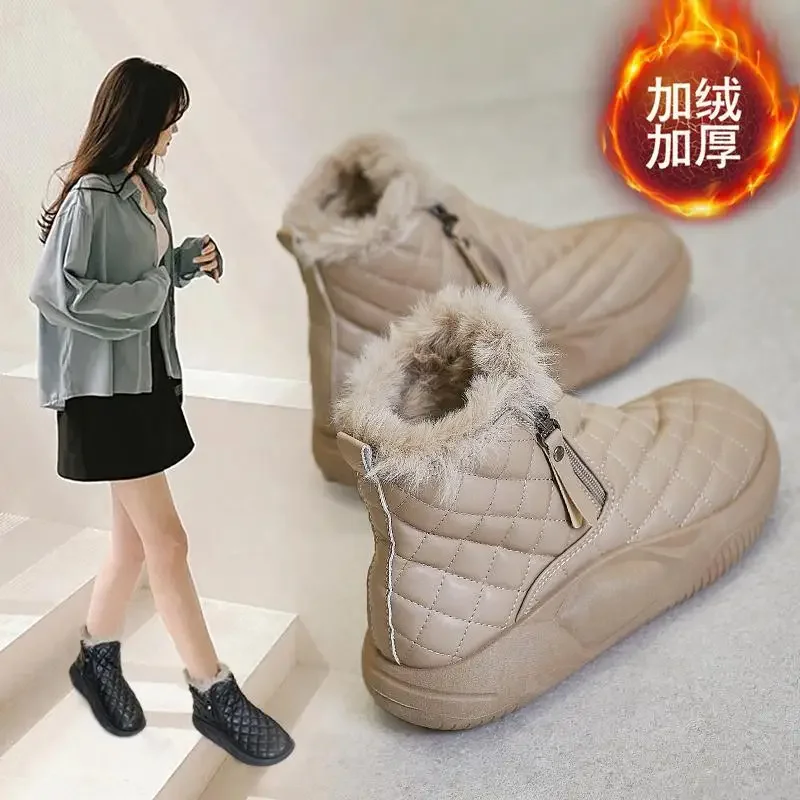 Женские зимние ботинки с хлопковой подкладкой, на плоской подошве
Женские зимние ботинки с хлопковой подкладкой, на плоской подошве