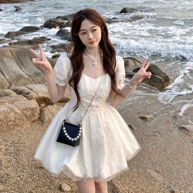 Sweet Mesh Princess Dress Summer Casual Mid Length Flower Bud Skirt Women's French Style Short Sleeves Elegant Fashion Dresses
Sweet Mesh Princess Dress Summer Casual Mid Length Flower Bud Skirt Women's French Style Short Sleeves Elegant Fashion Dresses