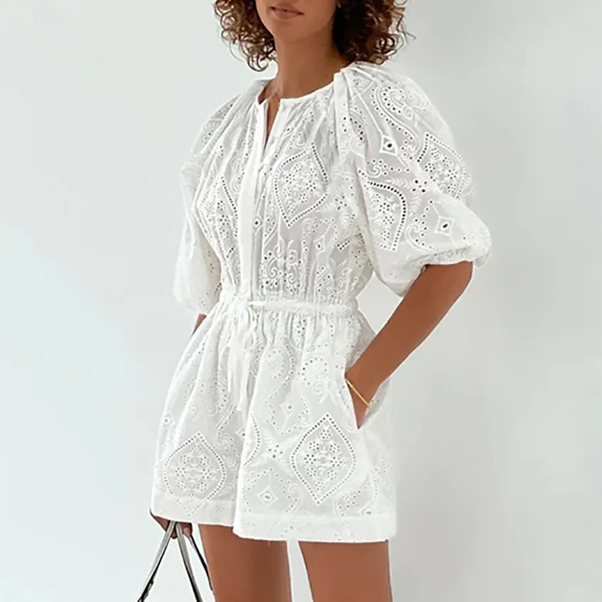 TEELYNN Vintage White Floral Embroidery Lace Jumpsuits Women Boho beach Puff Sleeve Rompers Spring Summer Ladies Playsuits Party
TEELYNN Vintage White Floral Embroidery Lace Jumpsuits Women Boho beach Puff Sleeve Rompers Spring Summer Ladies Playsuits Party