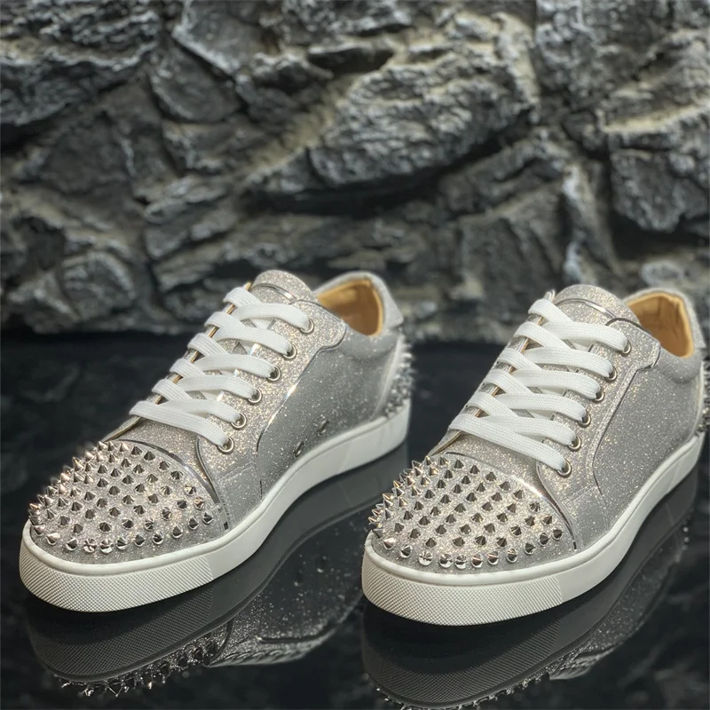 Fashion Luxury Designer Red Bottoms Rhinestones Rivets Shoes For Men's Low Top Flats Loafers Women Casual Brand Driving Sneakers
Fashion Luxury Designer Red Bottoms Rhinestones Rivets Shoes For Men's Low Top Flats Loafers Women Casual Brand Driving Sneakers