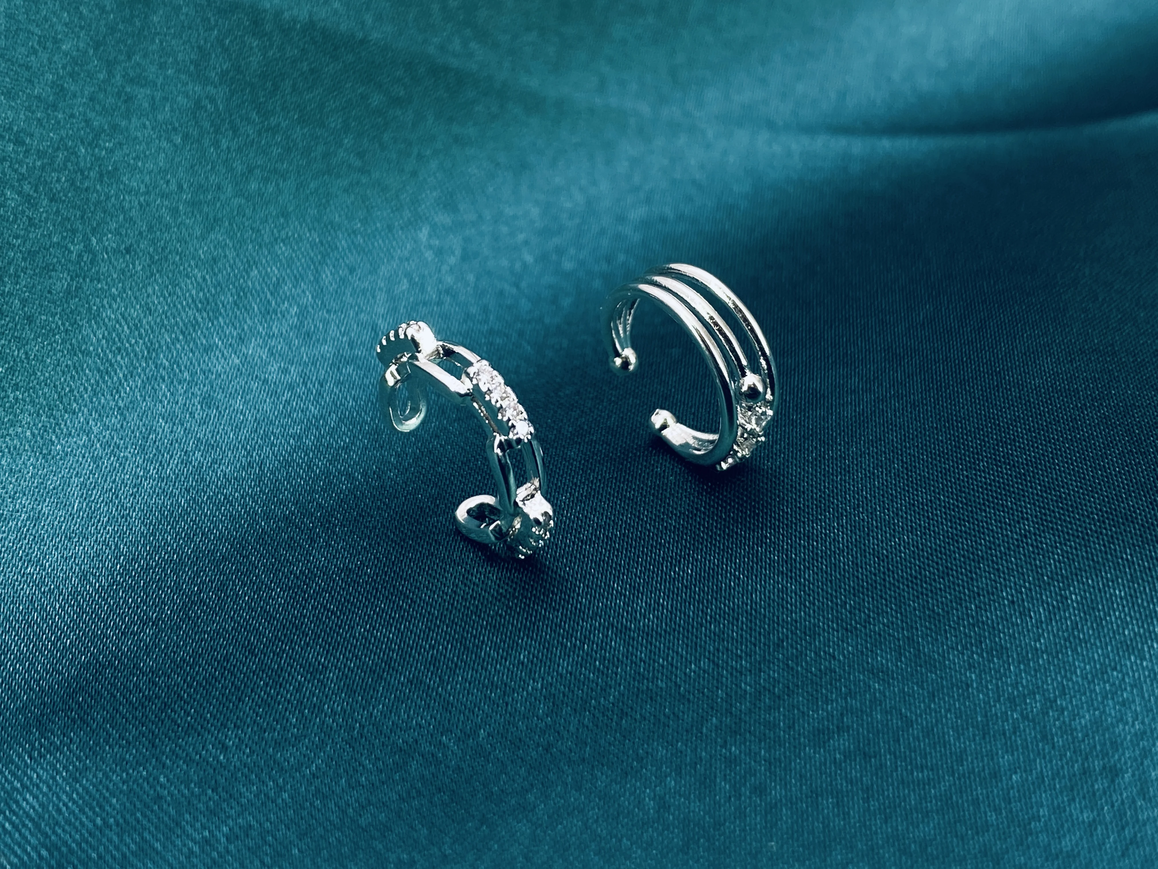 2pc Fashion Ear Cuffs Without Piercing Ear Clip Earrings Non-Piercing Fake Cartilage Earrings For Women Jewelry 2023 Gifts
2pc Fashion Ear Cuffs Without Piercing Ear Clip Earrings Non-Piercing Fake Cartilage Earrings For Women Jewelry 2023 Gifts