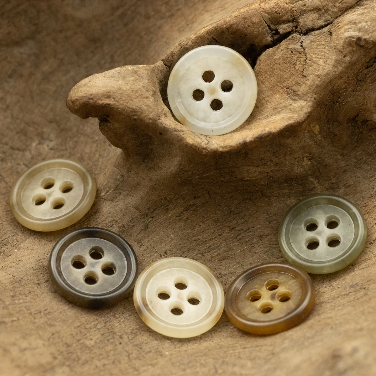 12pcs 4 Hole Urea Shirt Buttons Needlework For Shirts Small Button Shirt Button Sewing Accessories 9mm/10mm/11.5mm
12pcs 4 Hole Urea Shirt Buttons Needlework For Shirts Small Button Shirt Button Sewing Accessories 9mm/10mm/11.5mm