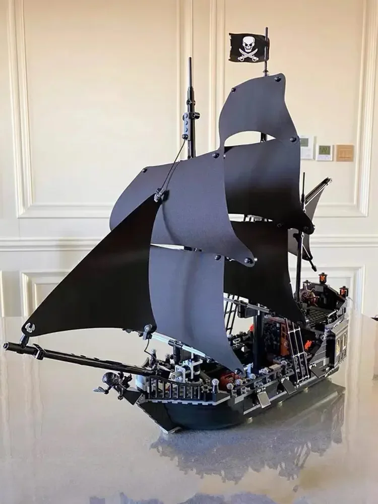 

Movie series Black Pearl compatible with 13111 building blocks Captain Jack Queen Anne model Birthday gift