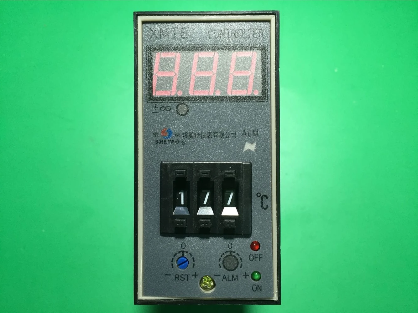 SHEYAO Yao Aote instrument XMTE-2301 2302 2311 digital display dial code regulator She Yao thermostat
SHEYAO Yao Aote instrument XMTE-2301 2302 2311 digital display dial code regulator She Yao thermostat