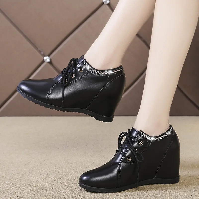 Новинка Весна 2023, удобная женская повседневная обувь для прогулок, модная женская обувь на танкетке с ремешками и круглым носком, увеличенная яркость
Новинка Весна 2023, удобная женская повседневная обувь для прогулок, модная женская обувь на танкетке с ремешками и круглым носком, увеличенная яркость