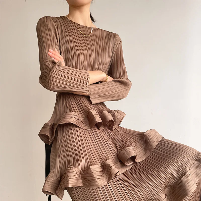 2024 Women New Elegant Dress High Quality Longuette Cocktail Party Robe Vintage Ruffle Designer Formal Occasion Attire Dress
2024 Women New Elegant Dress High Quality Longuette Cocktail Party Robe Vintage Ruffle Designer Formal Occasion Attire Dress
