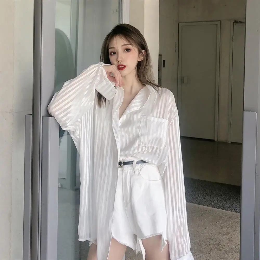 2024 Sun Proof Shirts Women Loose Long Sleeve Striped Blouses Streetwear Korean Fashion Basic Casual Sunscreen Tops R58
2024 Sun Proof Shirts Women Loose Long Sleeve Striped Blouses Streetwear Korean Fashion Basic Casual Sunscreen Tops R58