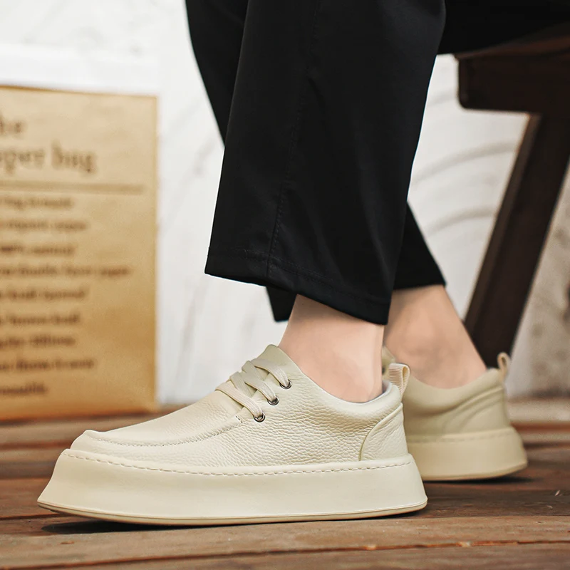 Men's Casual Shoes Embossed Leather Men Retro British Style Loafers Mens Comfortable Outdoor Driving Flats
Men's Casual Shoes Embossed Leather Men Retro British Style Loafers Mens Comfortable Outdoor Driving Flats