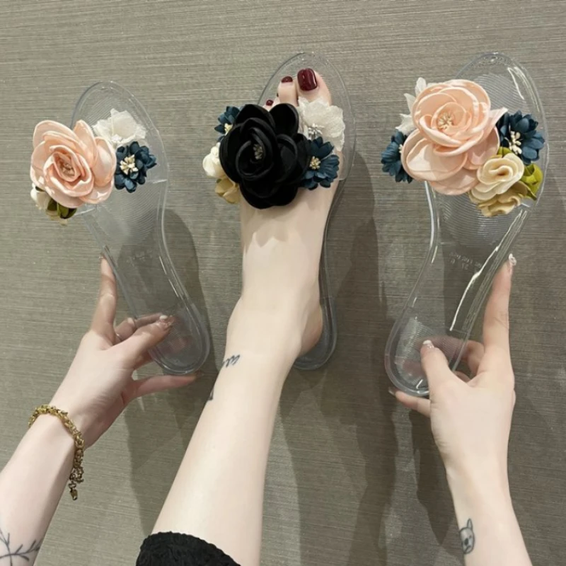 2023 Fashion Summer Slippers Women Transparent Sole Flower Decorate Slippers for Woman Comfortable Antiskid Luxury Women Shoes
2023 Fashion Summer Slippers Women Transparent Sole Flower Decorate Slippers for Woman Comfortable Antiskid Luxury Women Shoes