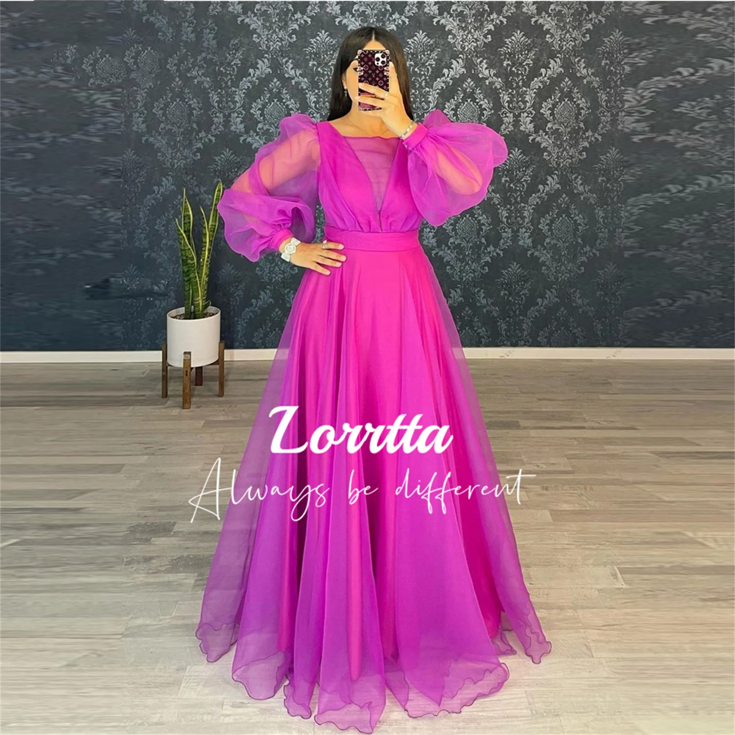Lorrtta Dignified Arabic Women's Long-sleeved Evening Gown Round Neck Organza Purple Green Ball Gown Dresses for Special Events
Lorrtta Dignified Arabic Women's Long-sleeved Evening Gown Round Neck Organza Purple Green Ball Gown Dresses for Special Events