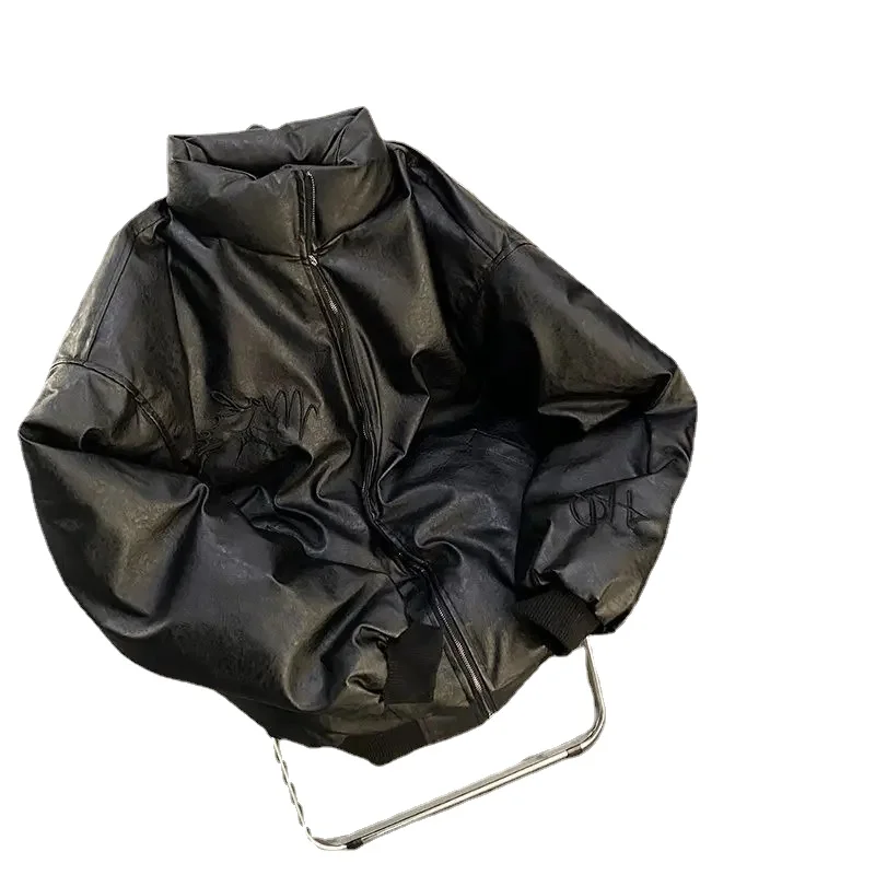 Men's PU Leather Jacket Baseball Uniform Women Winter Velvet Thickened Cotton Jackets Zipper Stand Collar Long Sleeve Letter Top
Men's PU Leather Jacket Baseball Uniform Women Winter Velvet Thickened Cotton Jackets Zipper Stand Collar Long Sleeve Letter Top