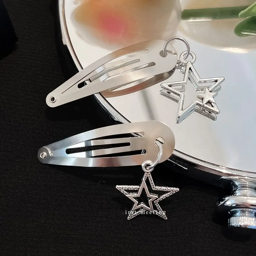 1 pair Y2K Sweet Cool Style Five Star Hairpin Girl Korean Star Pendant Hair Clip Cute BB Clip Hair Accessories Headwear
1 pair Y2K Sweet Cool Style Five Star Hairpin Girl Korean Star Pendant Hair Clip Cute BB Clip Hair Accessories Headwear