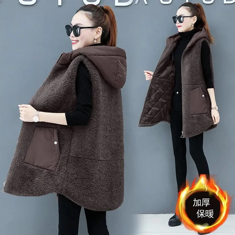 Large Size Women's Vest Winter Hooded Loose Lambswool Windbreaker Sleeveless Coat Thicken Cotton Padded Waistcoat Vest Jacket
Large Size Women's Vest Winter Hooded Loose Lambswool Windbreaker Sleeveless Coat Thicken Cotton Padded Waistcoat Vest Jacket