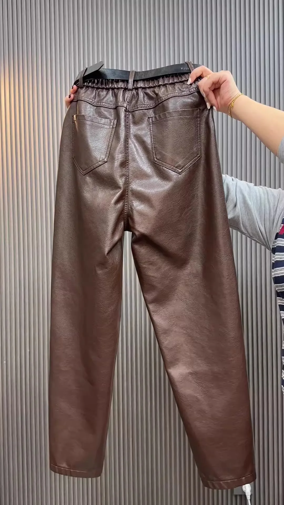 Fashion Y2k Leather Pants High Quality PU Casual Straight Leg Pant Loose Slimming Plus Size Highs Waist Haren Trousers Women 32 Sdc65b3c5104842ba9964195bc15f16925
