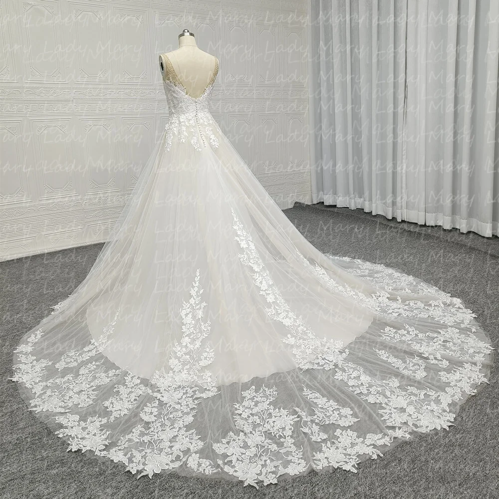 Real Photo Lace Wedding Dresses V Neck Formal Bridal Gowns Unique Designer Haute Bridal Gowns Vestidos De Novia
Real Photo Lace Wedding Dresses V Neck Formal Bridal Gowns Unique Designer Haute Bridal Gowns Vestidos De Novia